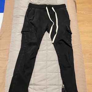 MNML Cargo Pants